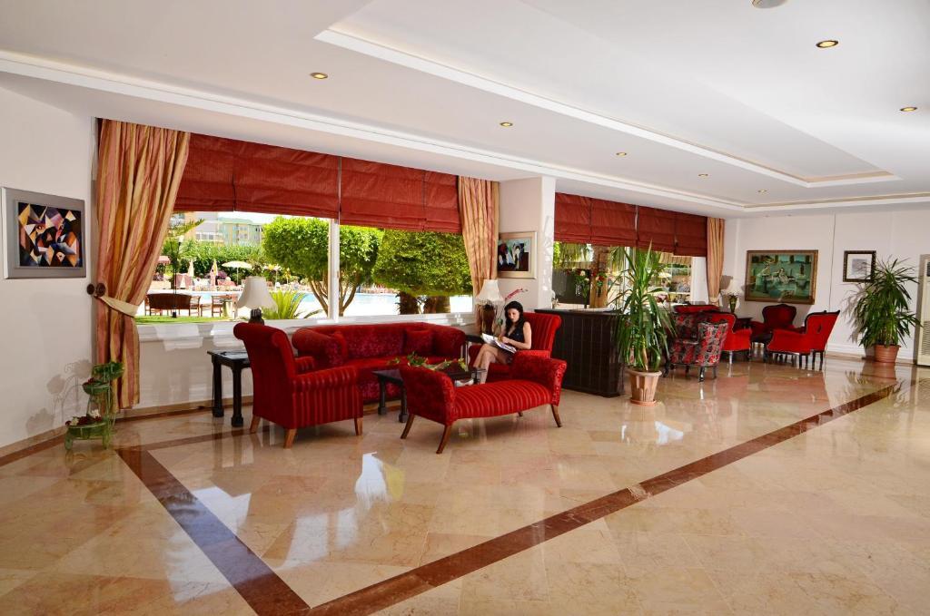 Hotell Royal Garden 5*